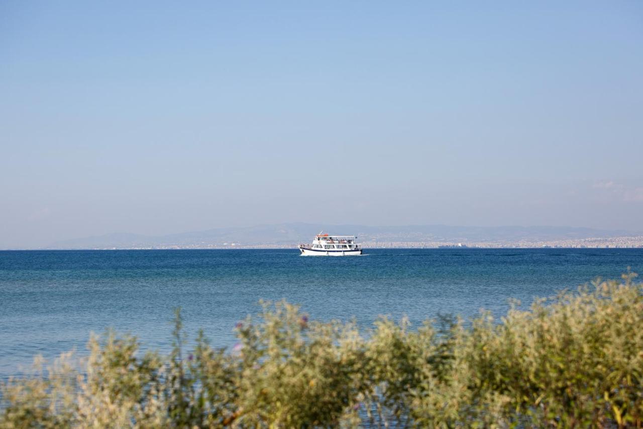 Metaxa Seafront Apartment Peraia  Exterior photo