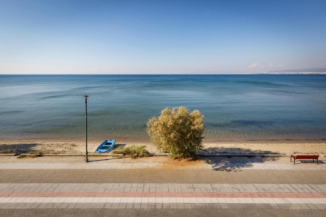 Metaxa Seafront Apartment Peraia  Exterior photo